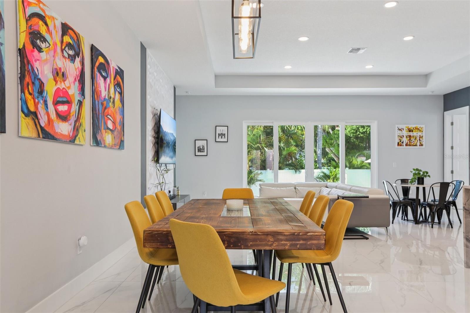 FOSTERS BELLEAIR - Residential