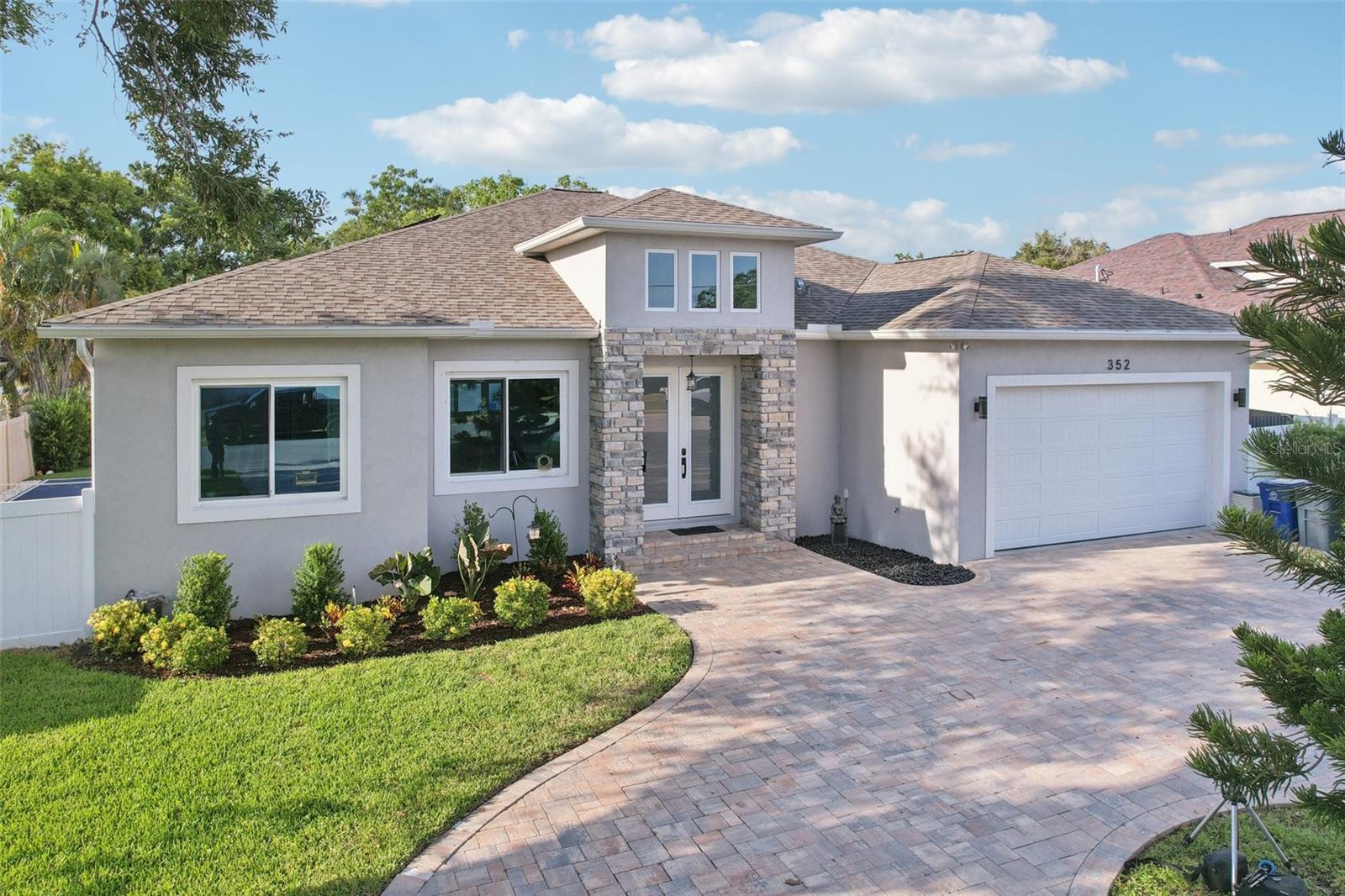 FOSTERS BELLEAIR - Residential