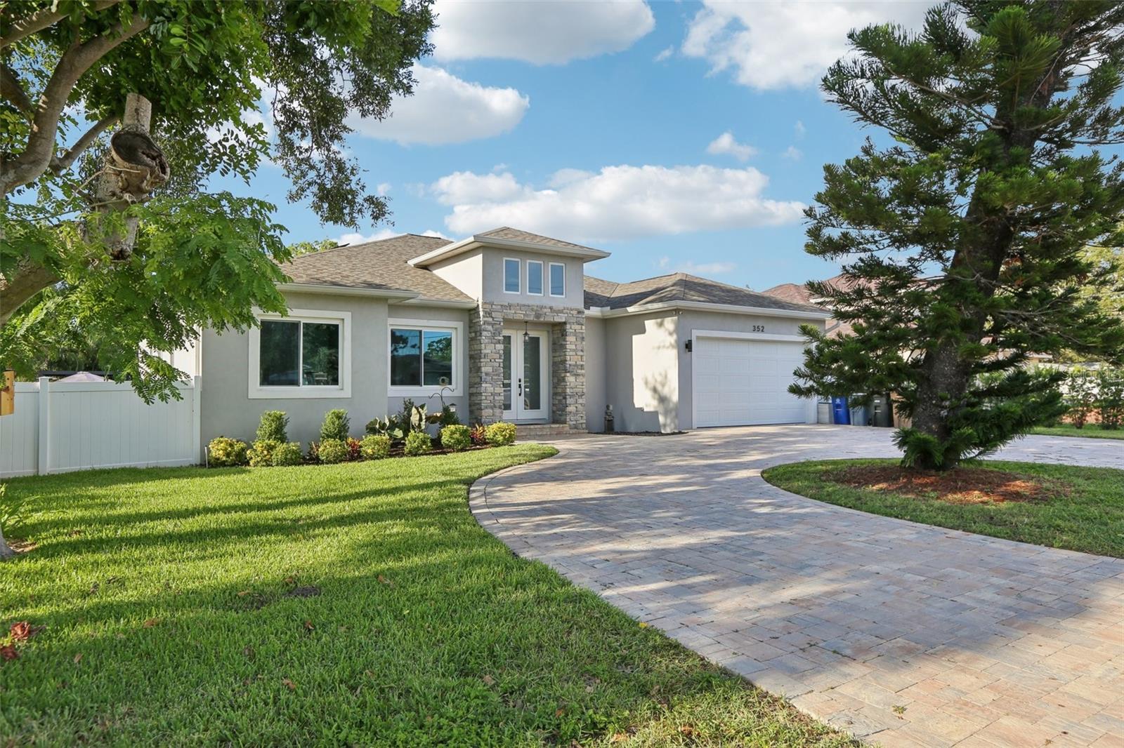 FOSTERS BELLEAIR - Residential
