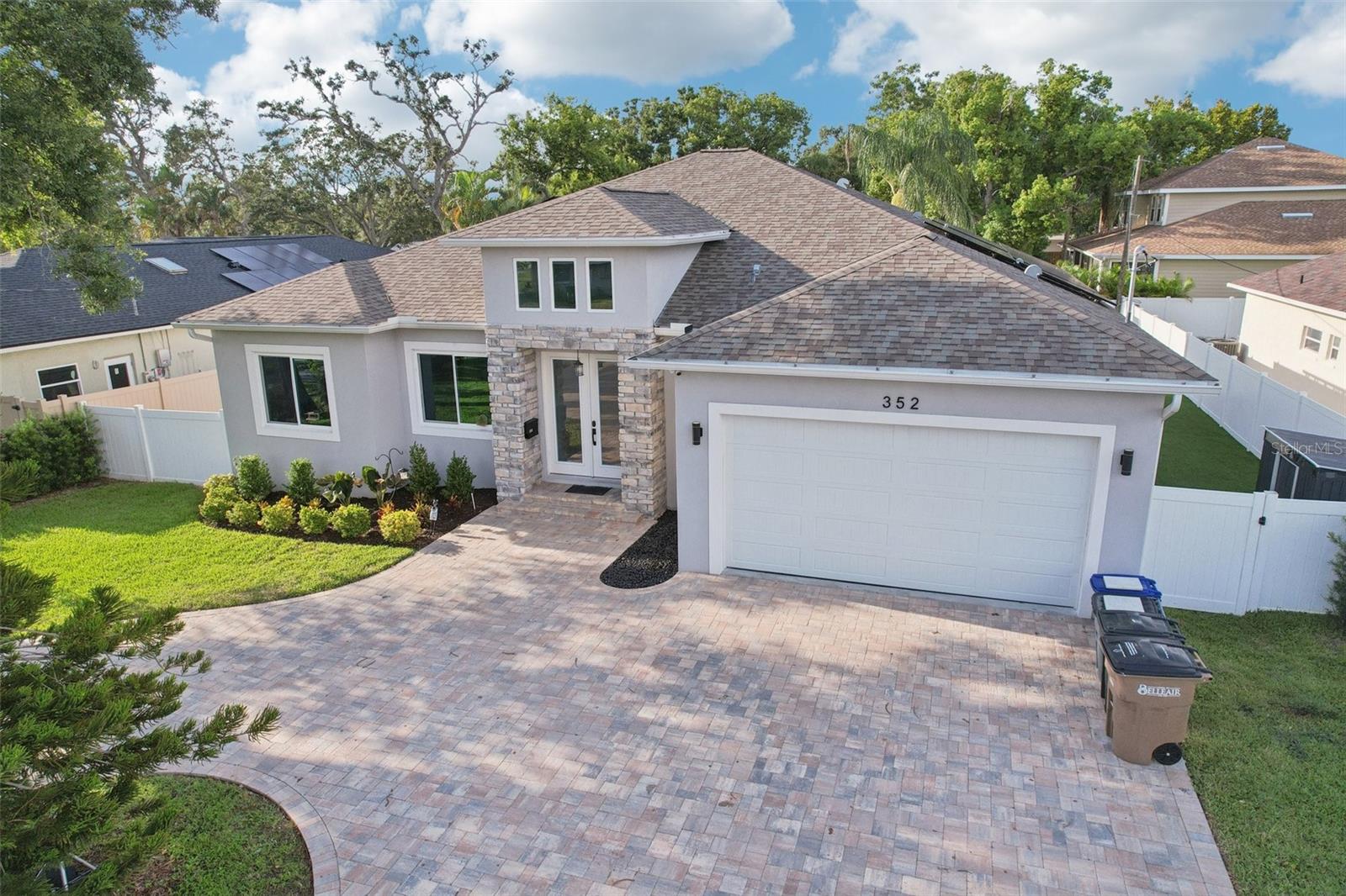 FOSTERS BELLEAIR - Residential