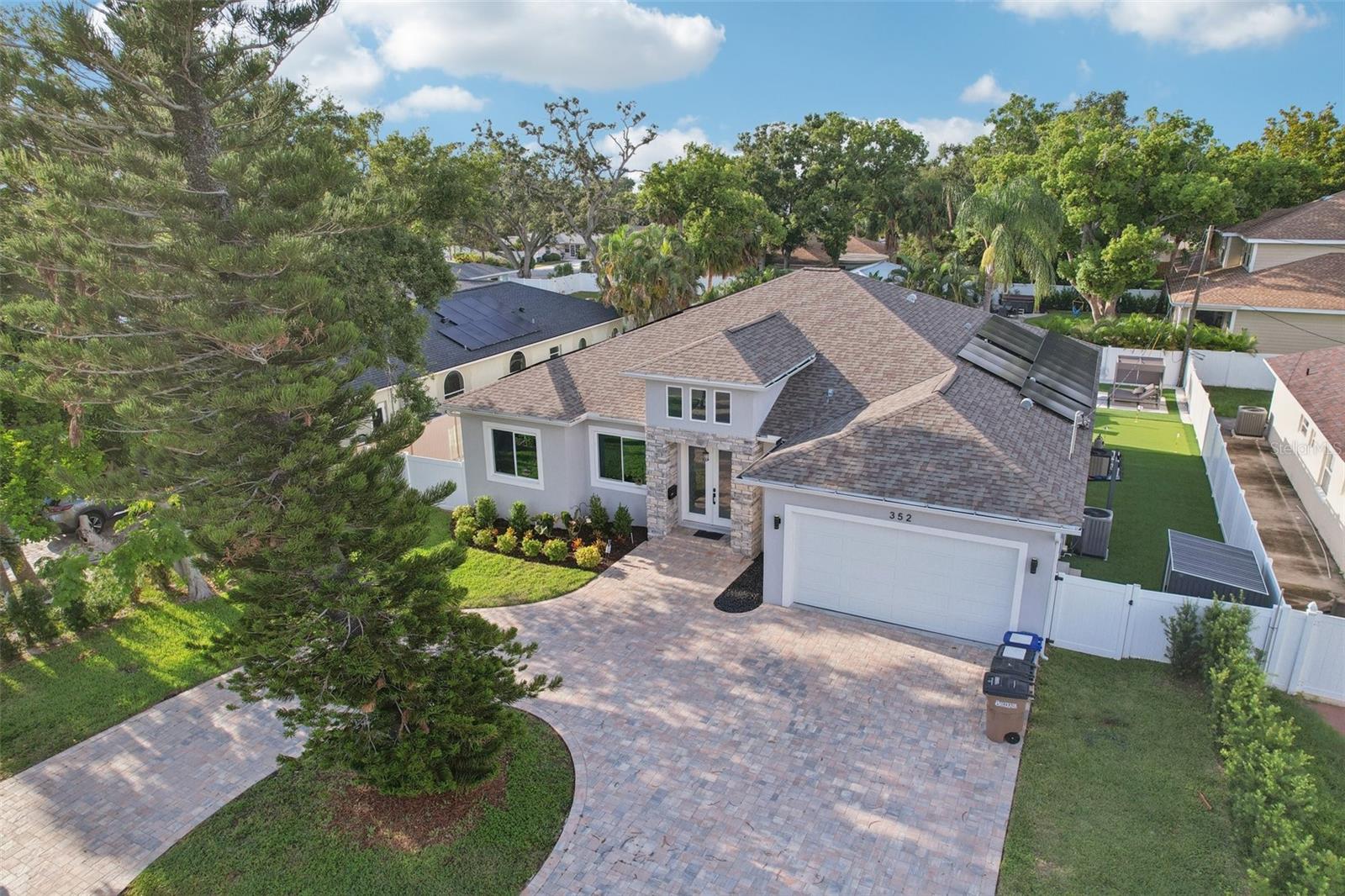 FOSTERS BELLEAIR - Residential