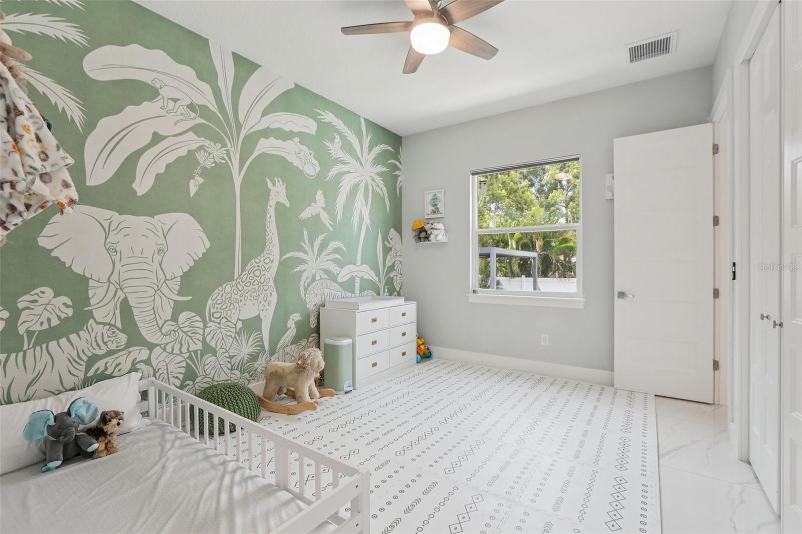 FOSTERS BELLEAIR - Residential