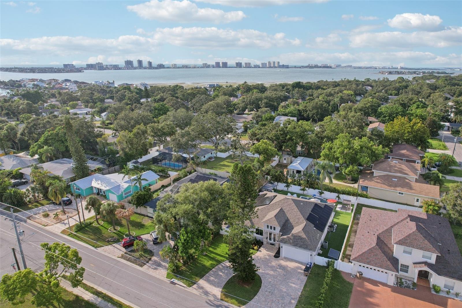 FOSTERS BELLEAIR - Residential