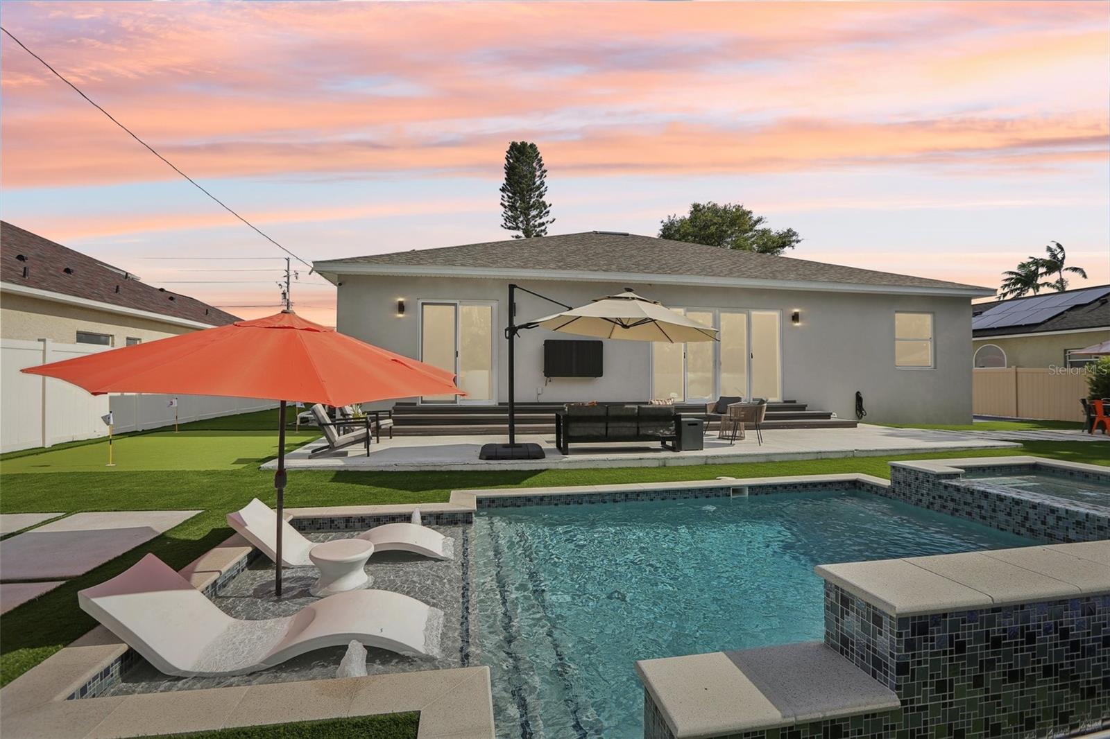 FOSTERS BELLEAIR - Residential