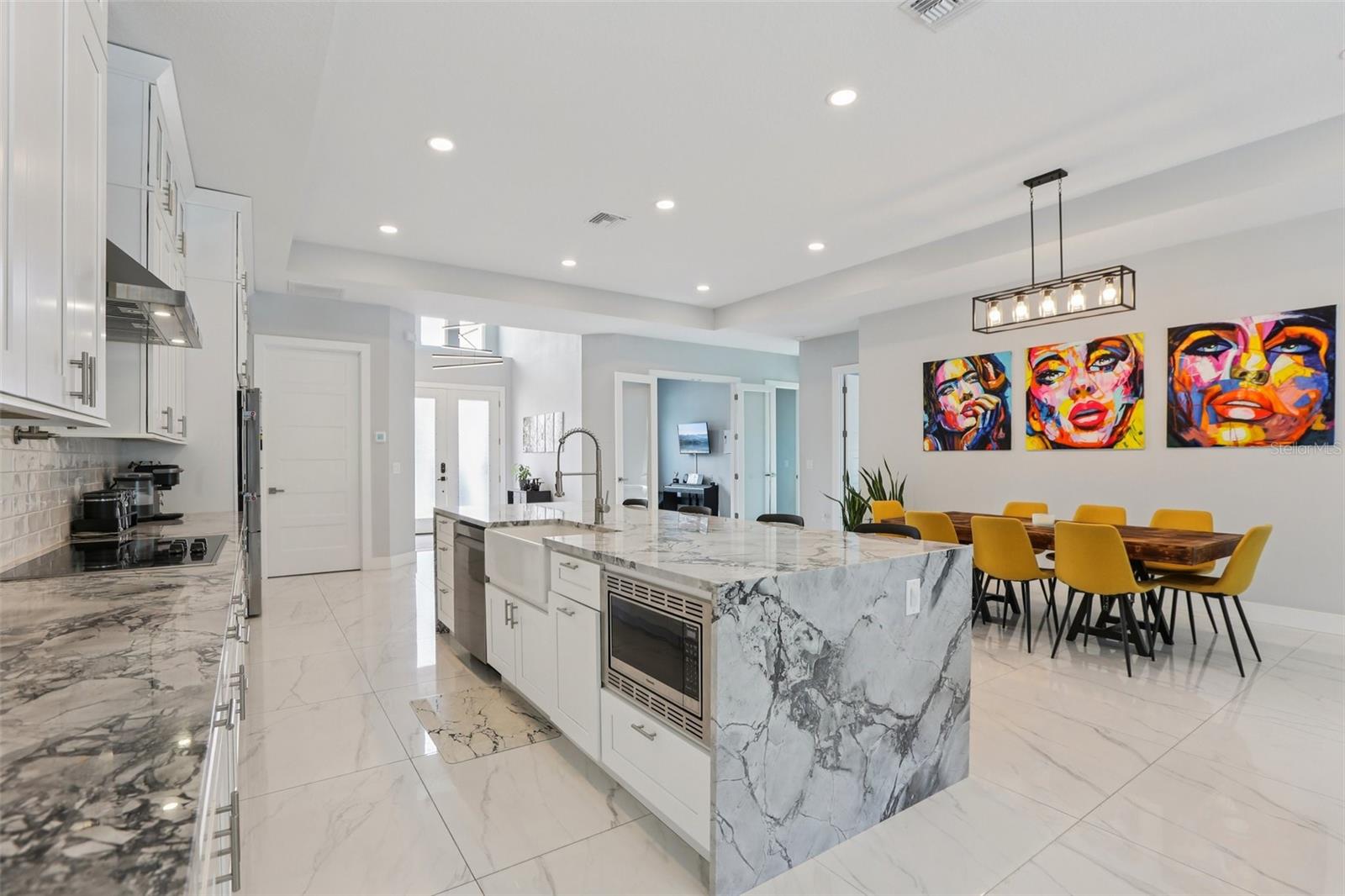 FOSTERS BELLEAIR - Residential