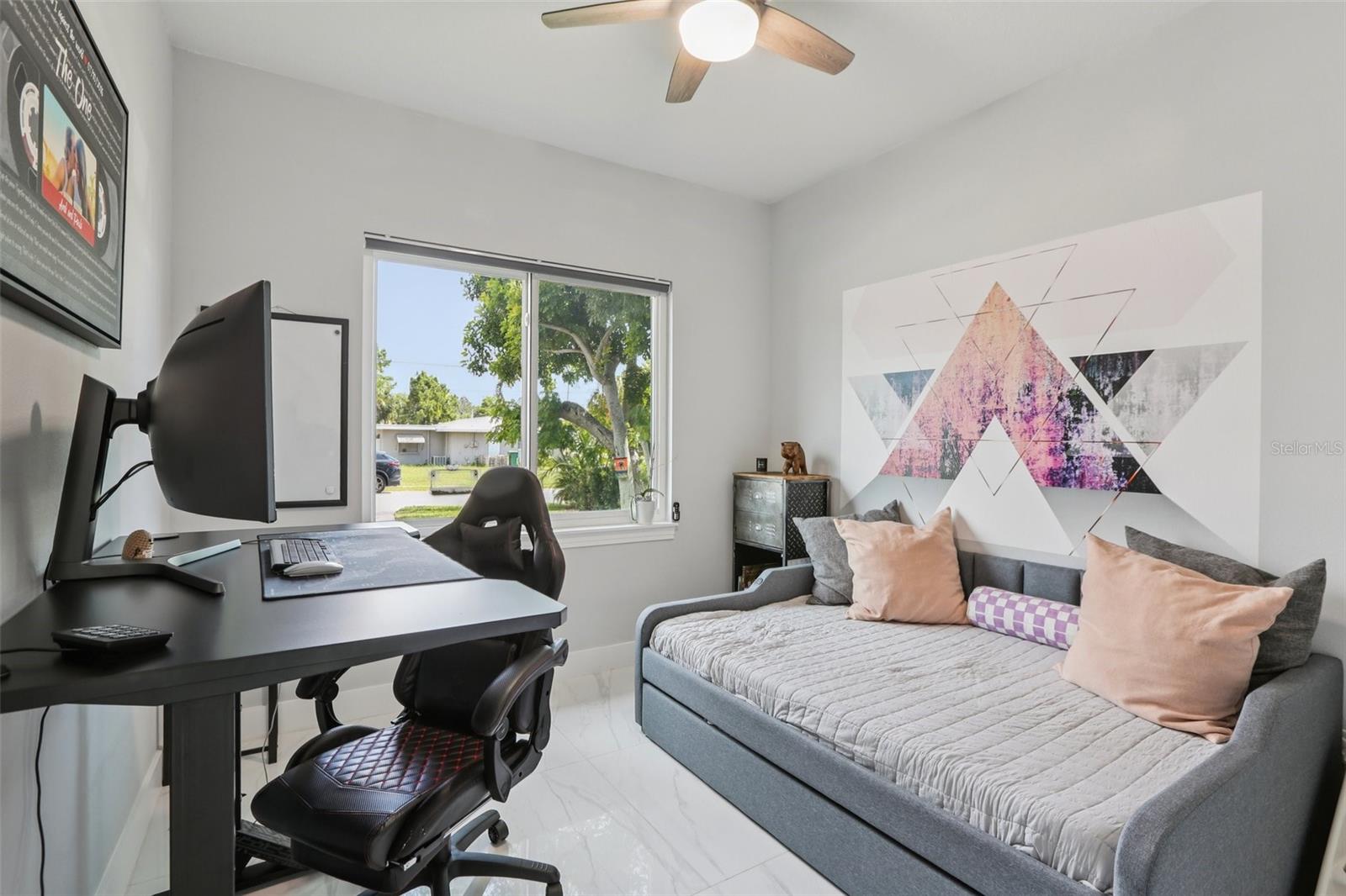 FOSTERS BELLEAIR - Residential