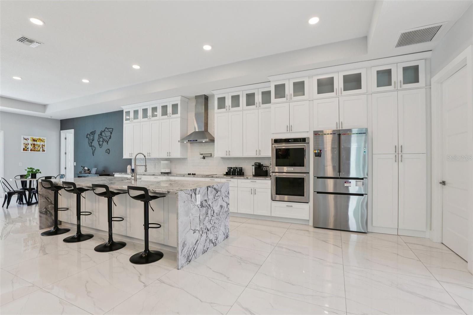 FOSTERS BELLEAIR - Residential