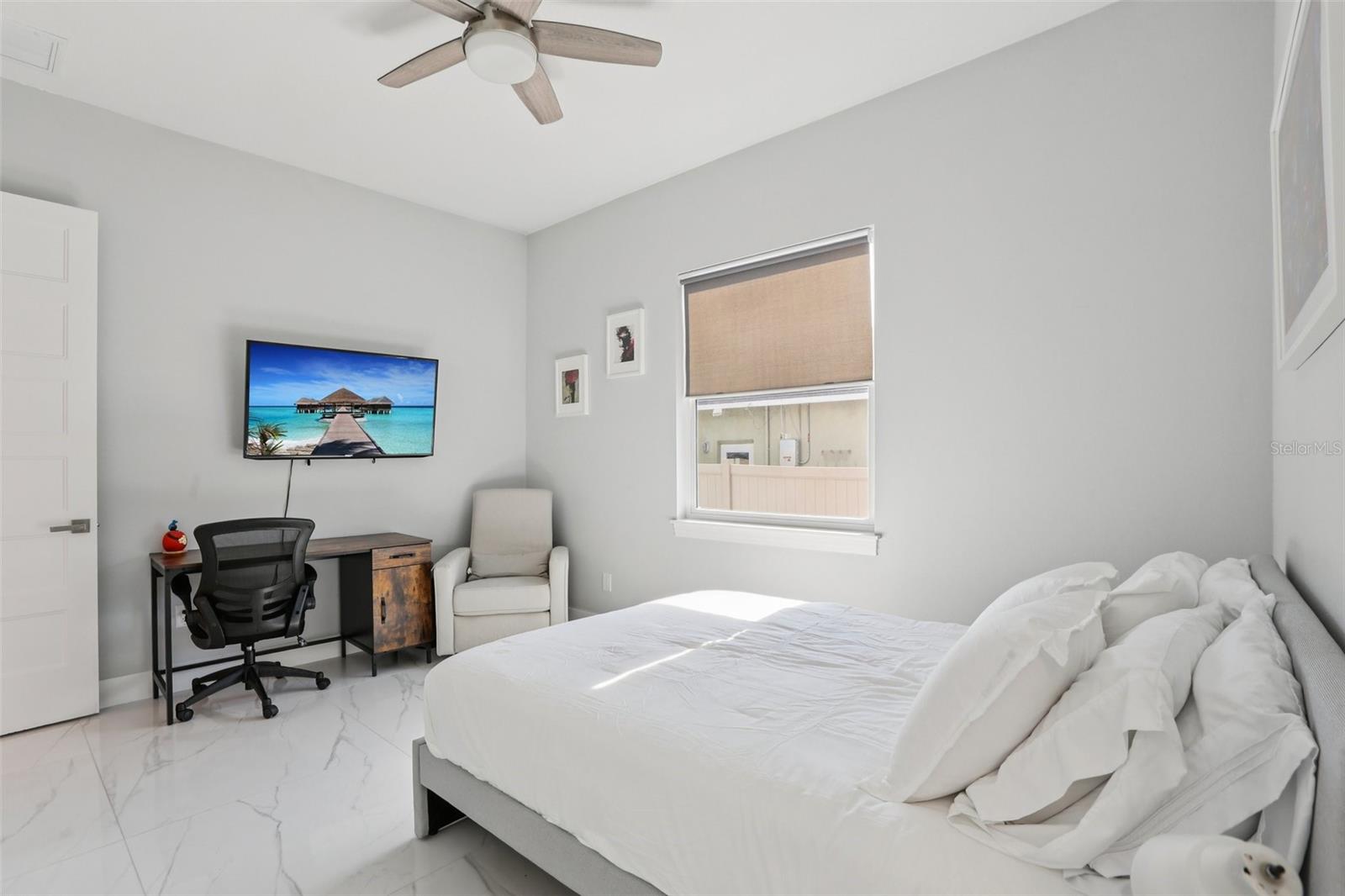 FOSTERS BELLEAIR - Residential