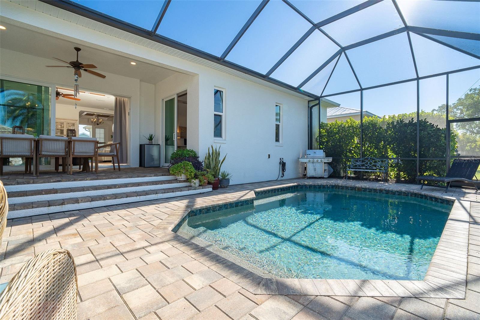 CORAL CAYE - Residential