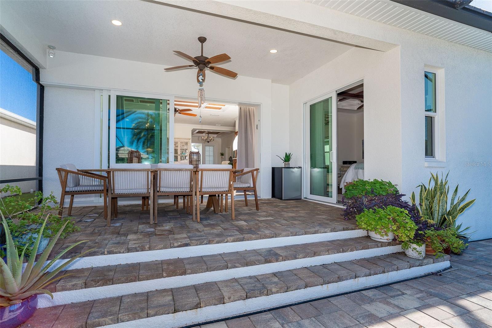 CORAL CAYE - Residential