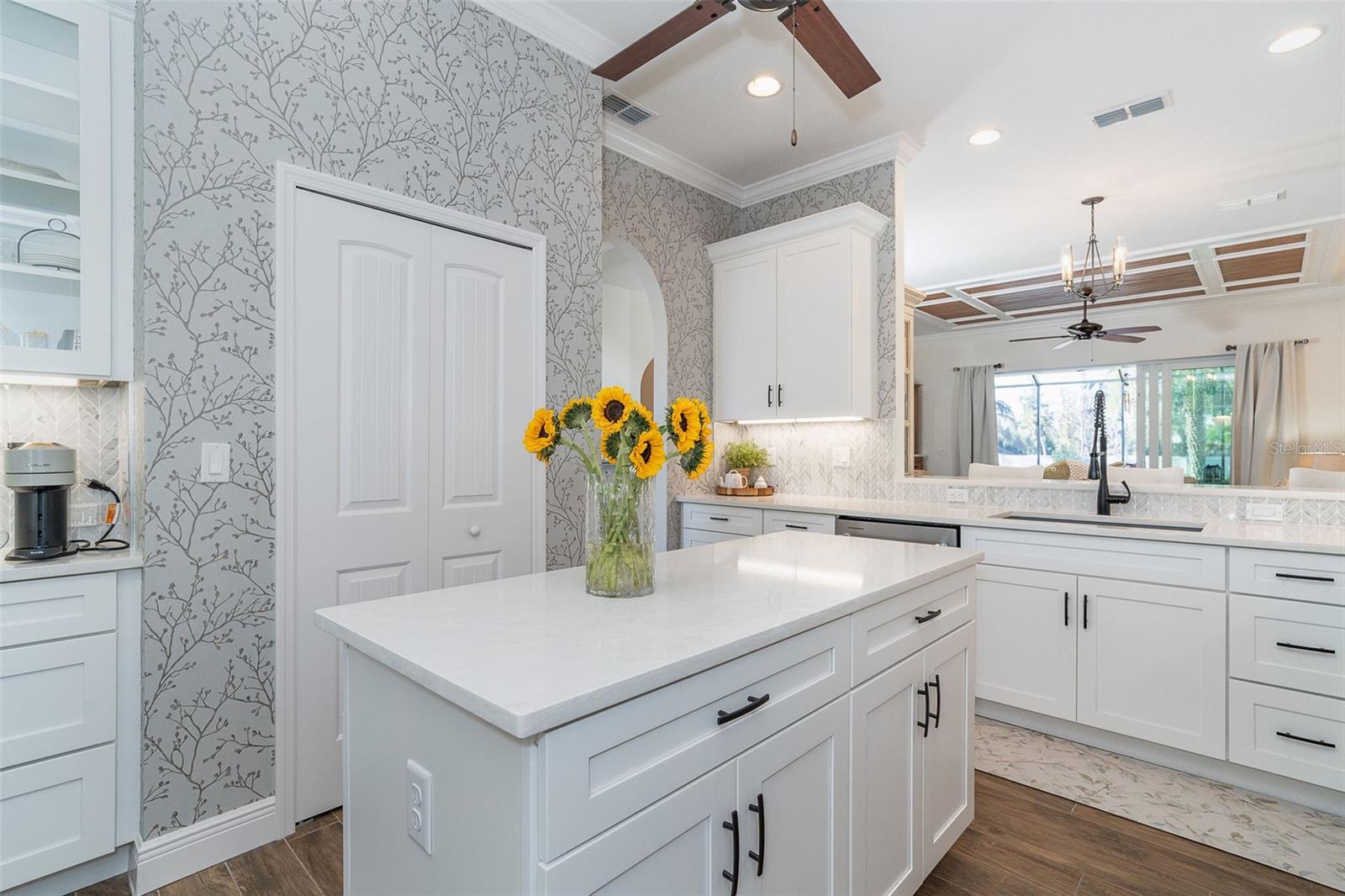 CORAL CAYE - Residential