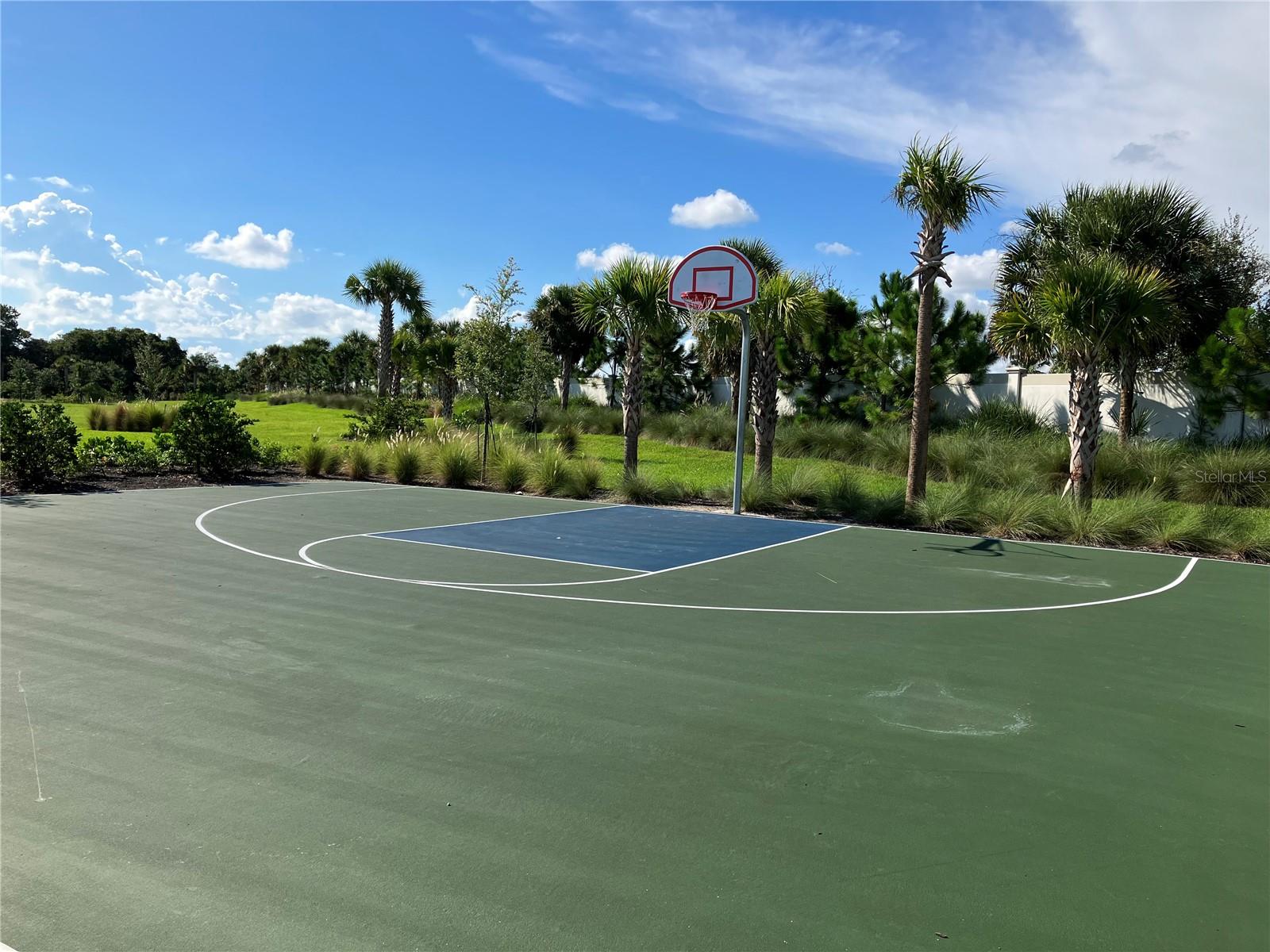 PROMENADE ESTATES PH II - Residential Lease