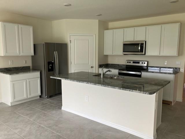 5633 SOFT SKIES DRIVE