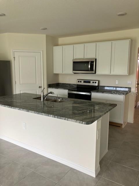 PROMENADE ESTATES PH II - Residential Lease