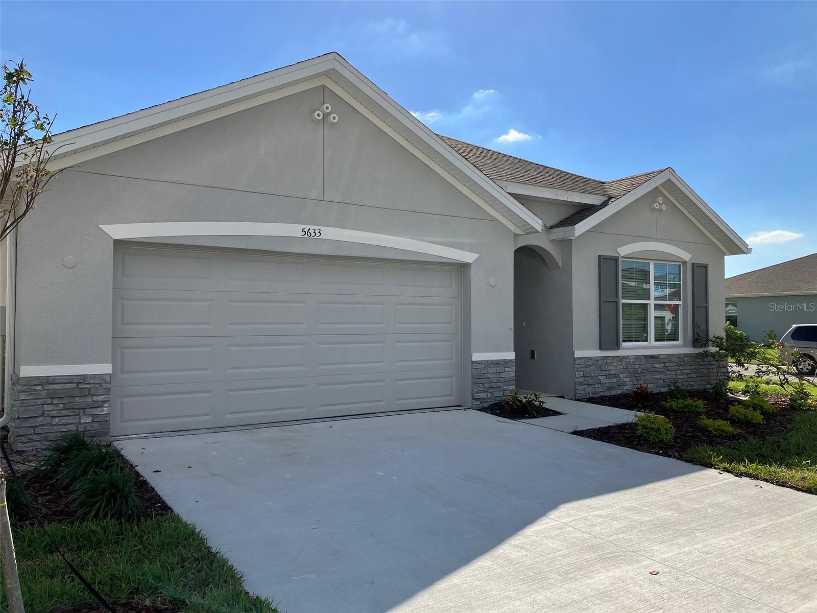 5633 SOFT SKIES DRIVE