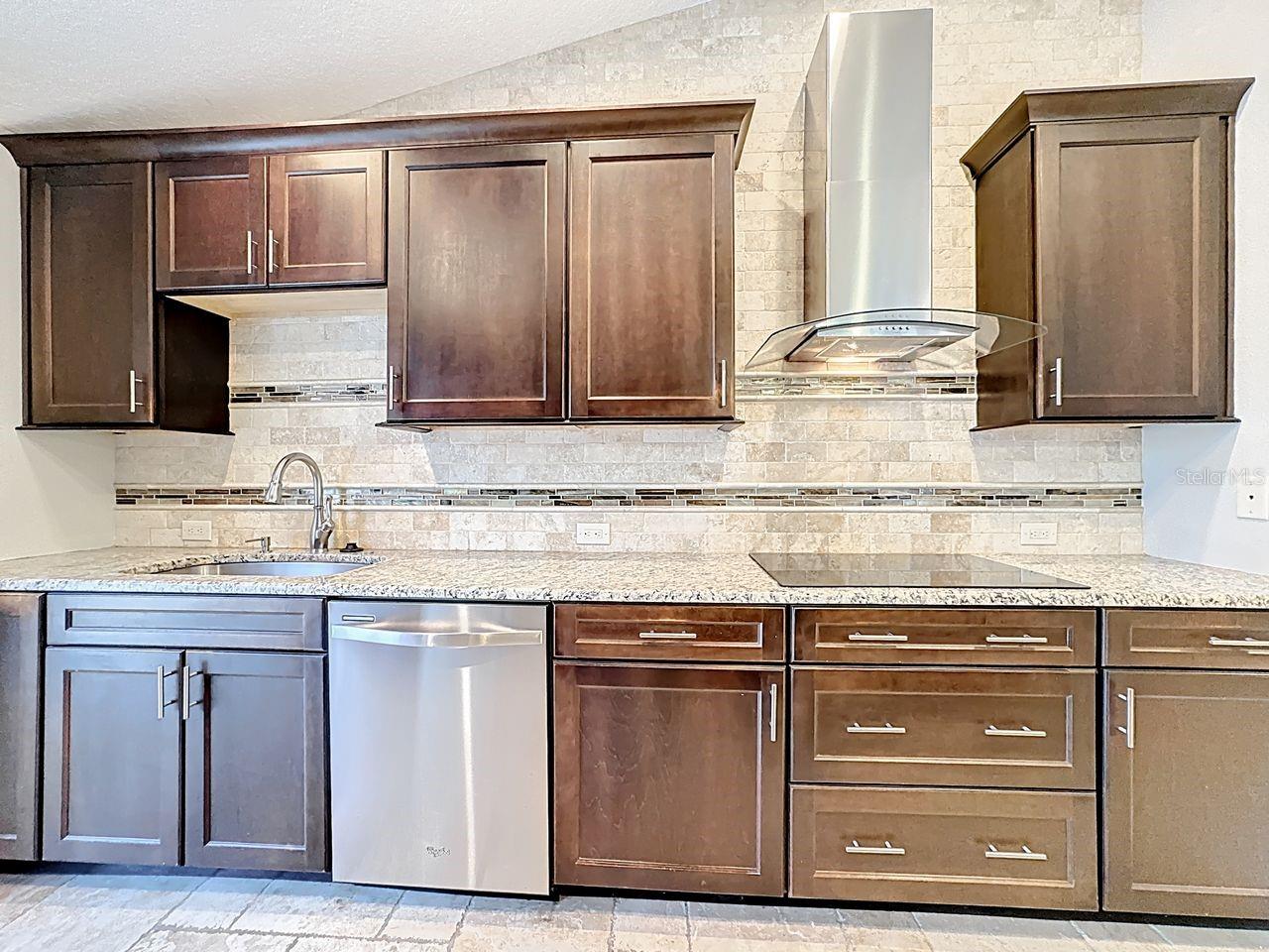 GRANADA VILLAS PH 01 - Residential