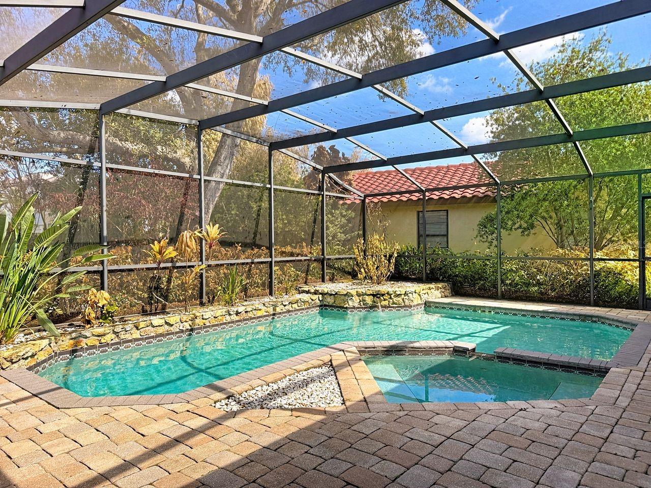 GRANADA VILLAS PH 01 - Residential