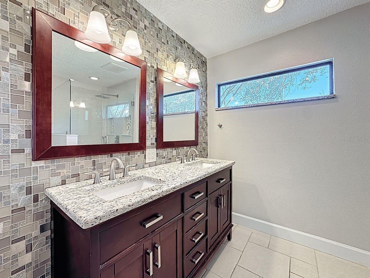 GRANADA VILLAS PH 01 - Residential