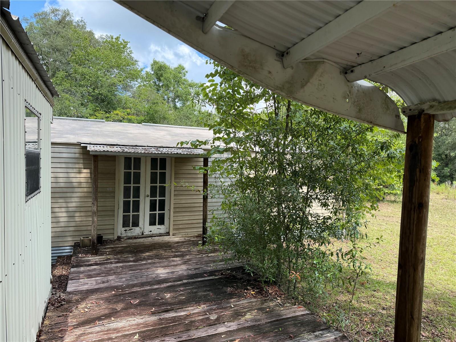 9730 NE STATE ROAD 24