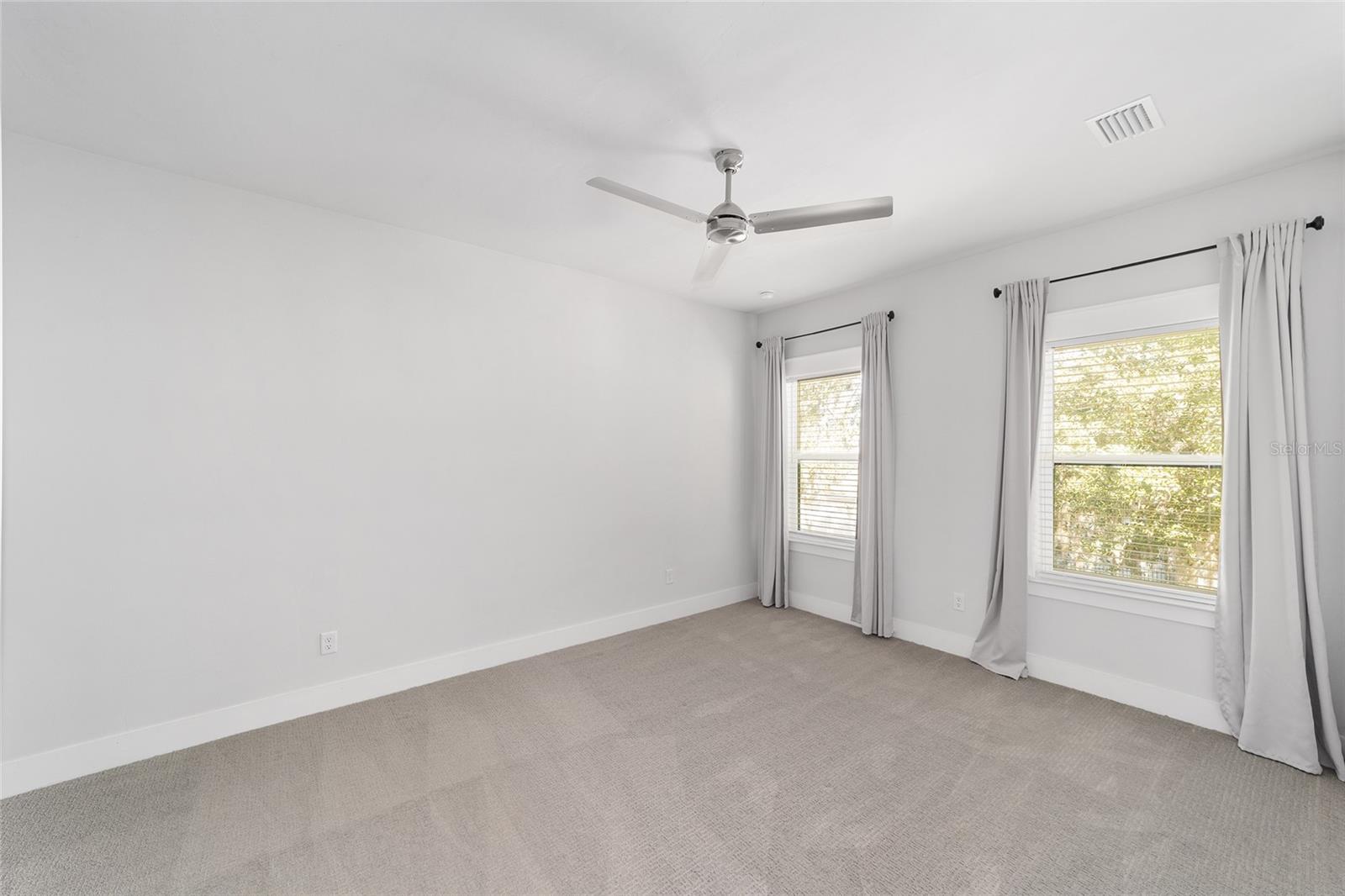 OAKMONT PH 3 PB 35 PG 60 - Residential