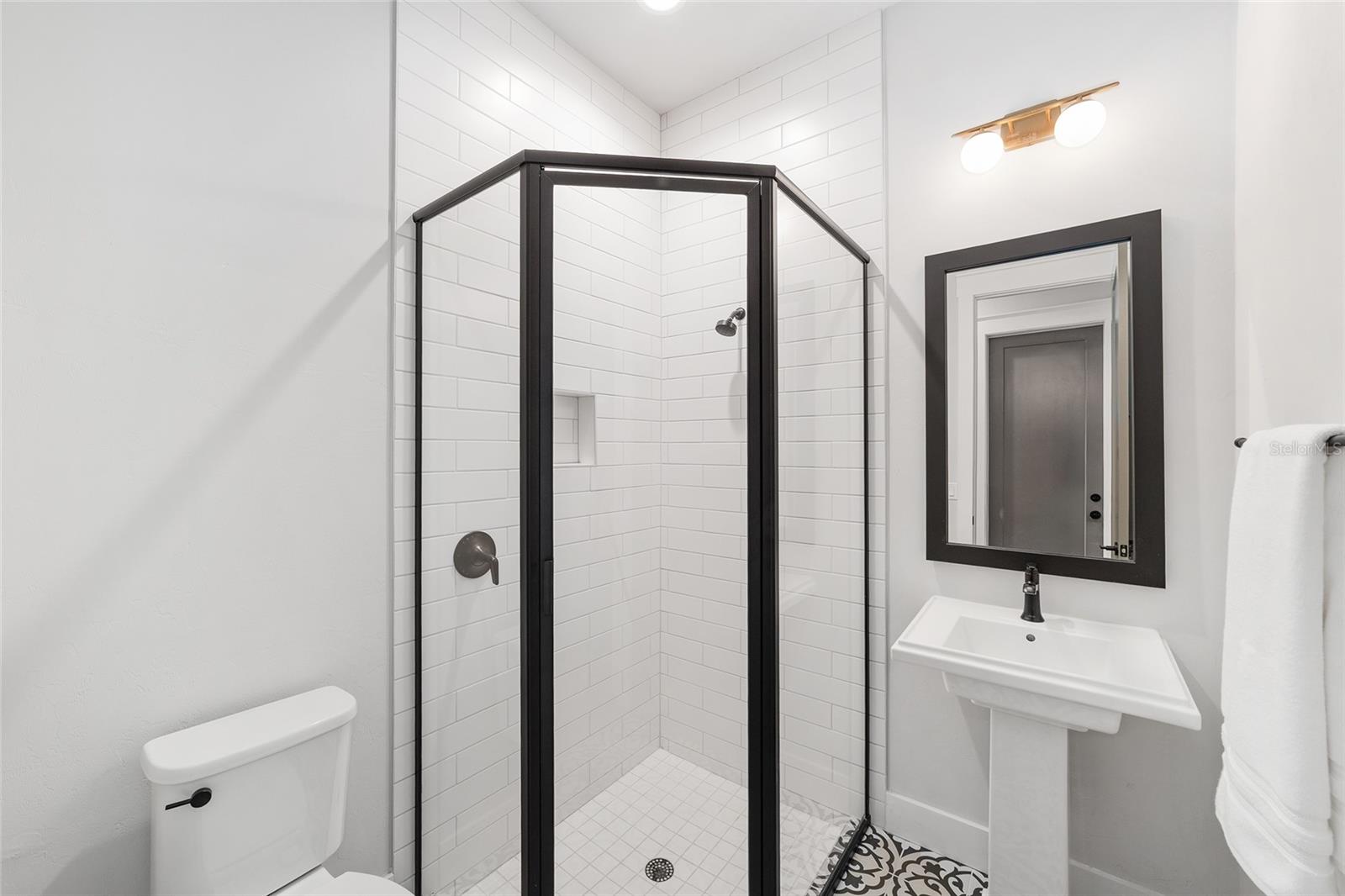 OAKMONT PH 3 PB 35 PG 60 - Residential