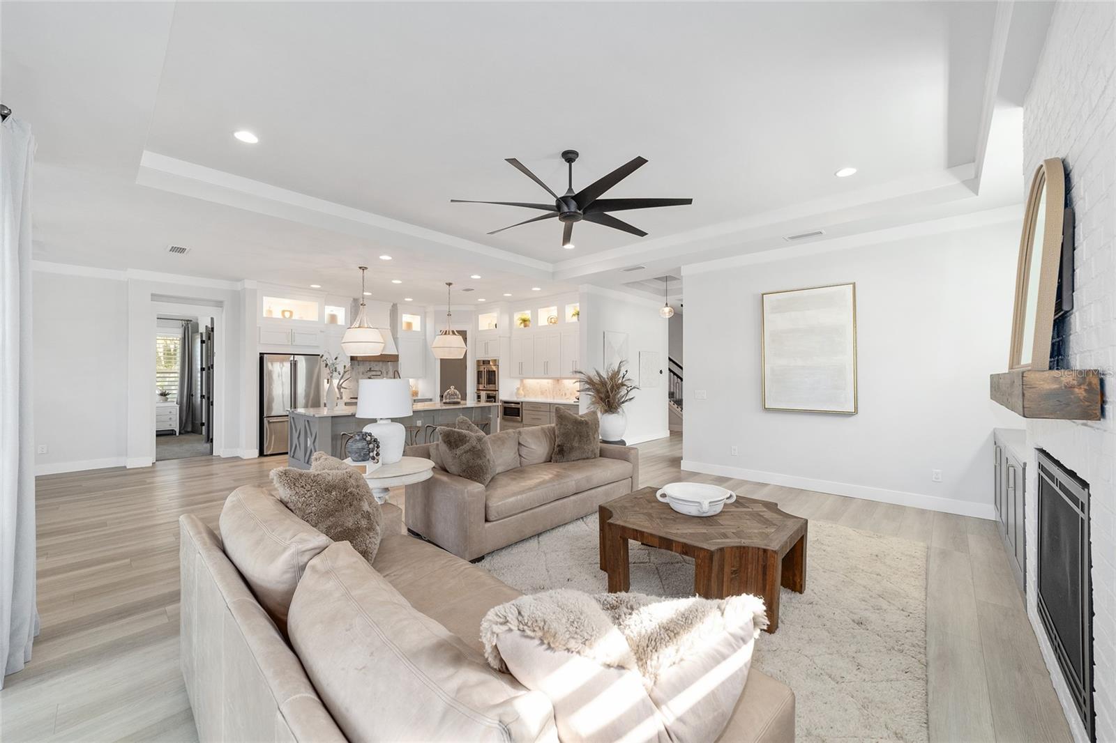 OAKMONT PH 3 PB 35 PG 60 - Residential