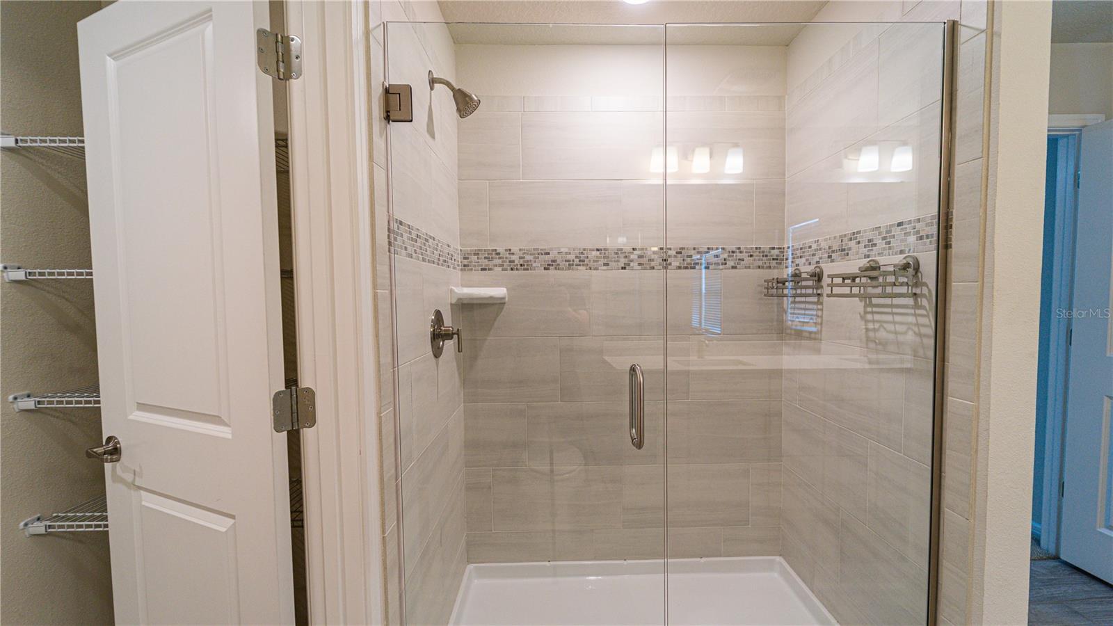 ISLES/LK NONA PH 3A - Residential Lease