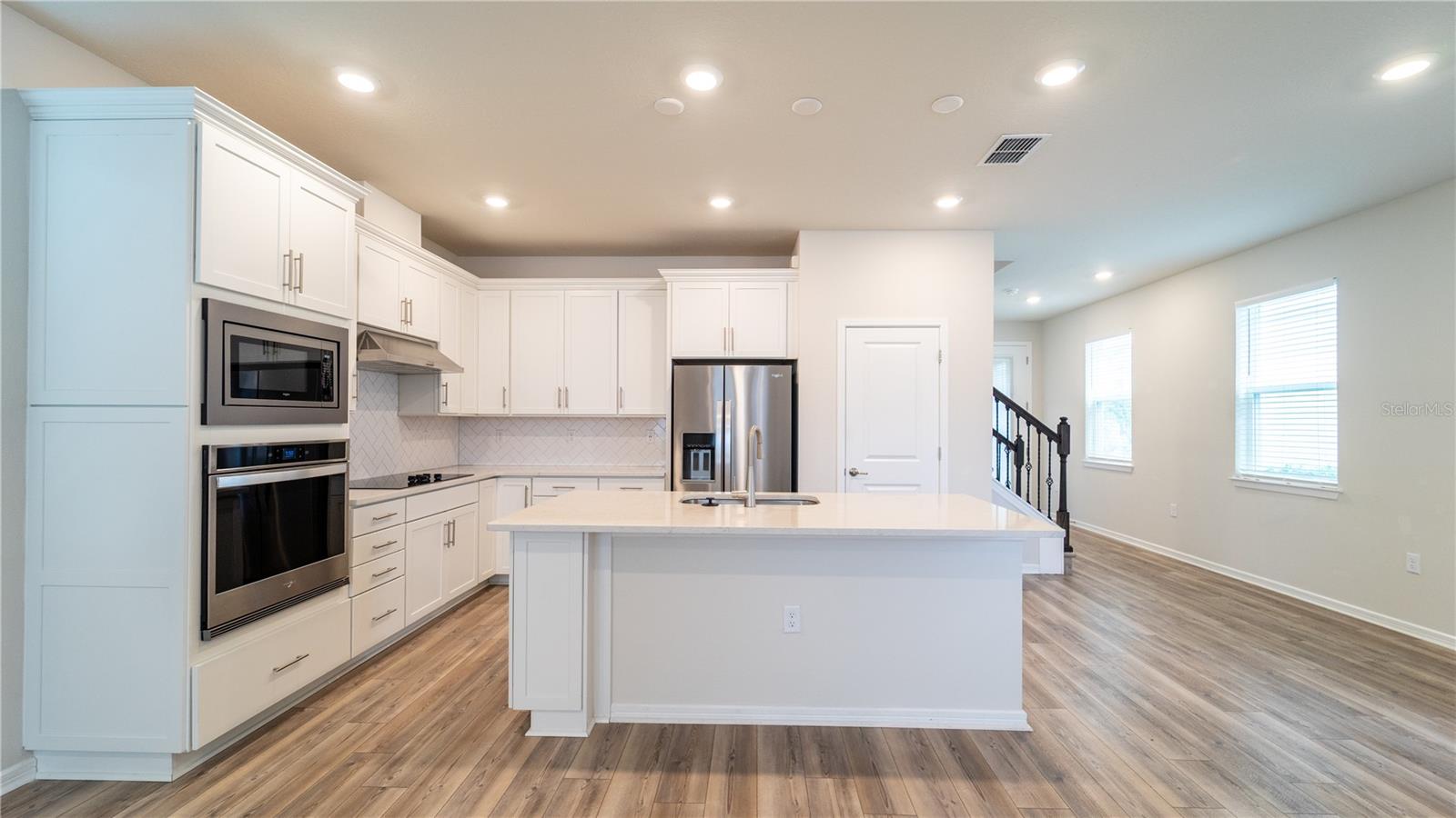 ISLES/LK NONA PH 3A - Residential Lease