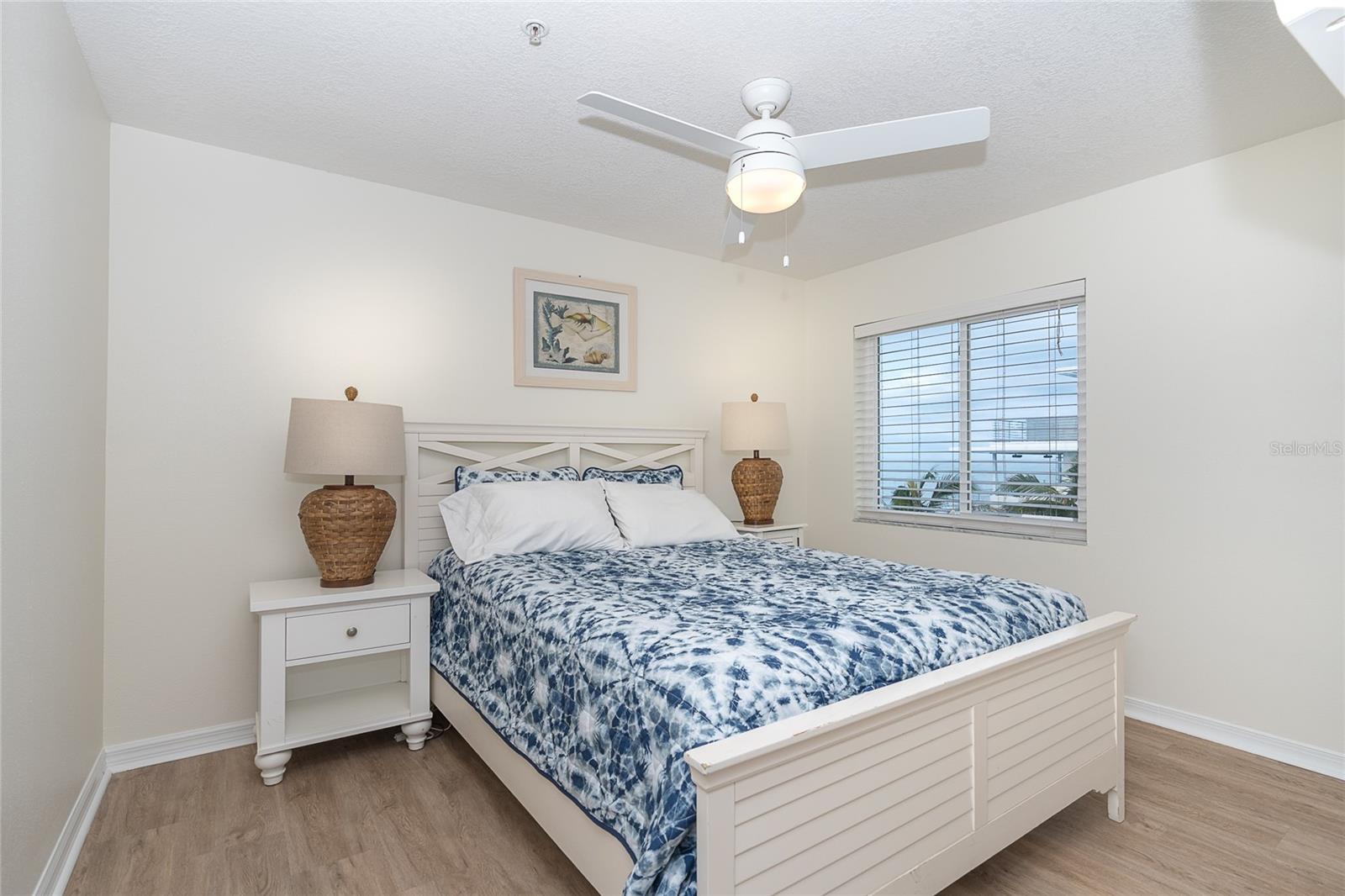 ENGLEWOOD SHORES - Residential