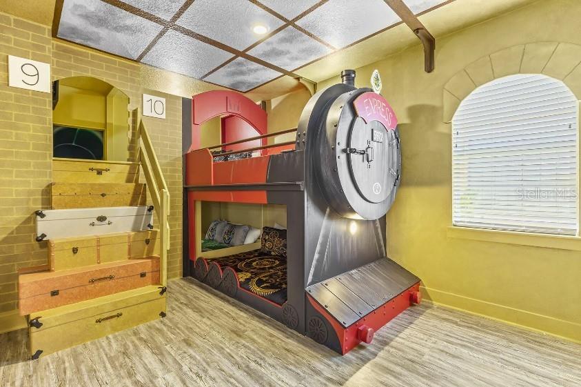 REUNION WEST VLGS NORTH - Residential