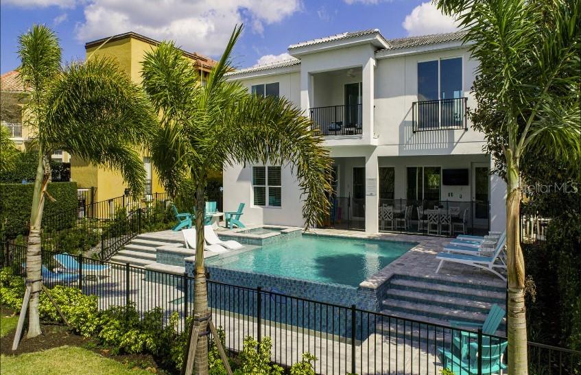 REUNION WEST VLGS NORTH - Residential