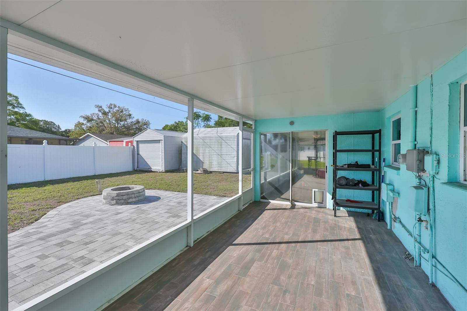 APOLLO BEACH UNIT 1 PT 2 - Residential