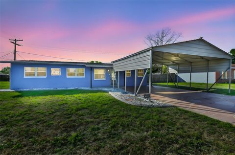 Photo of 6023 Fauna Lane, Apollo Beach, FL 33572 (MLS # TB8490058)