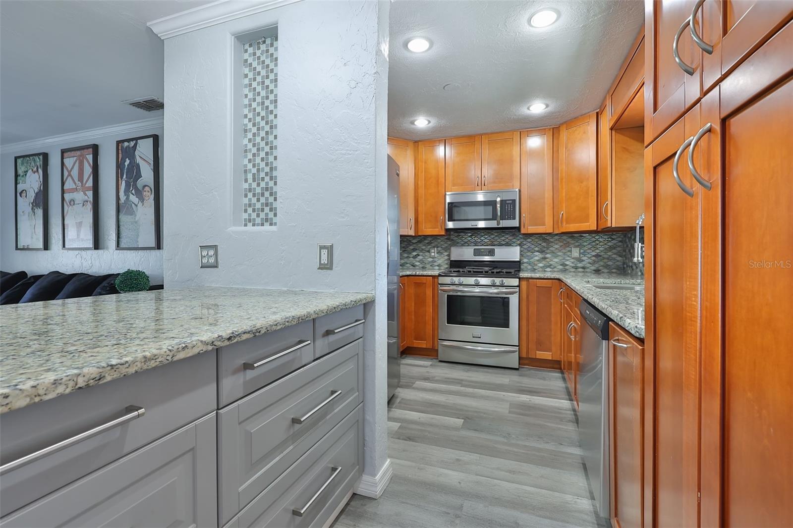 APOLLO BEACH UNIT 1 PT 2 - Residential