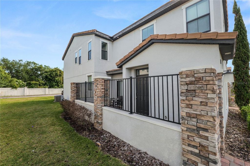 Photo of 129 Kenny Boulevard, Haines City, FL 33844 (MLS # L4961487)