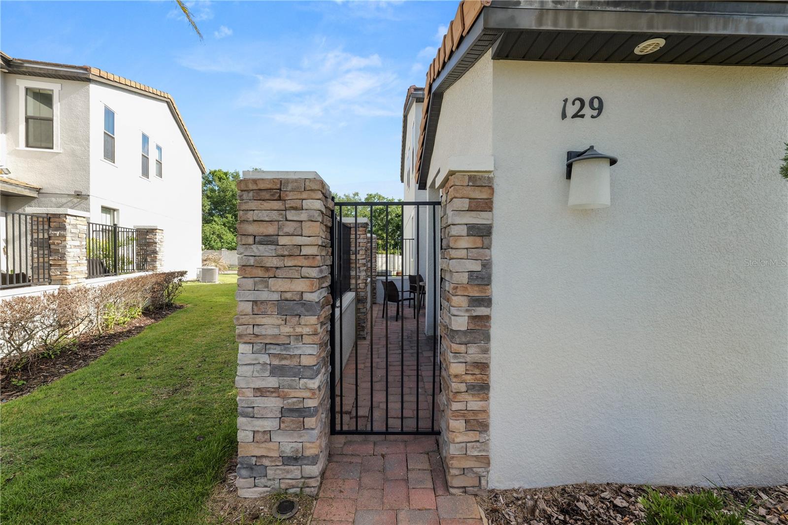129 KENNY BOULEVARD