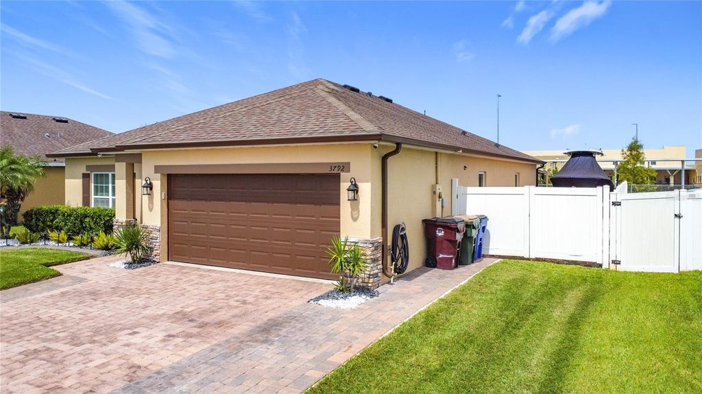 Photo of 3792 Briarwood Estates Circle, Saint Cloud, FL 34772 (MLS # S5135482)