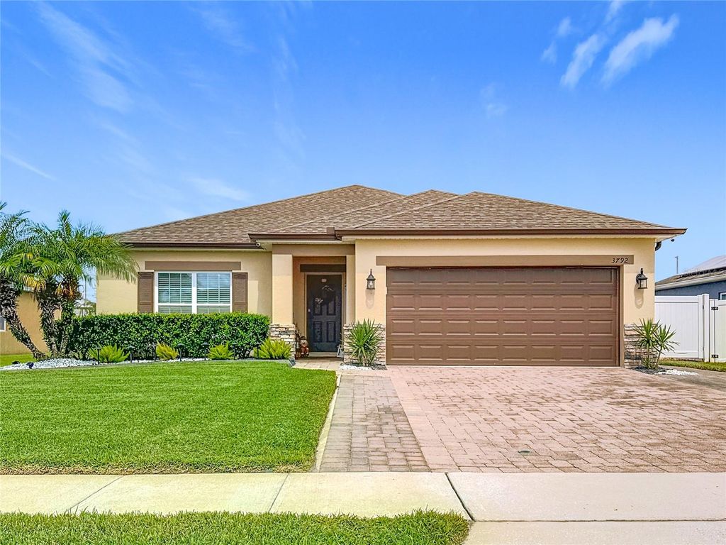 Photo of 3792 Briarwood Estates Circle, Saint Cloud, FL 34772 (MLS # S5135482)