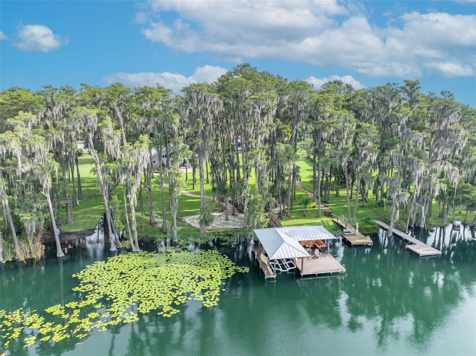 KELSO ON LAKE BUTLER - Residential