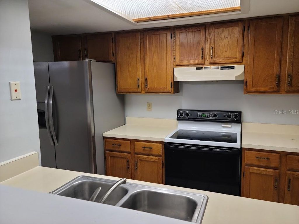 Photo of 843 SW 56th Terrace, Gainesville, FL 32607 (MLS # GC537281)