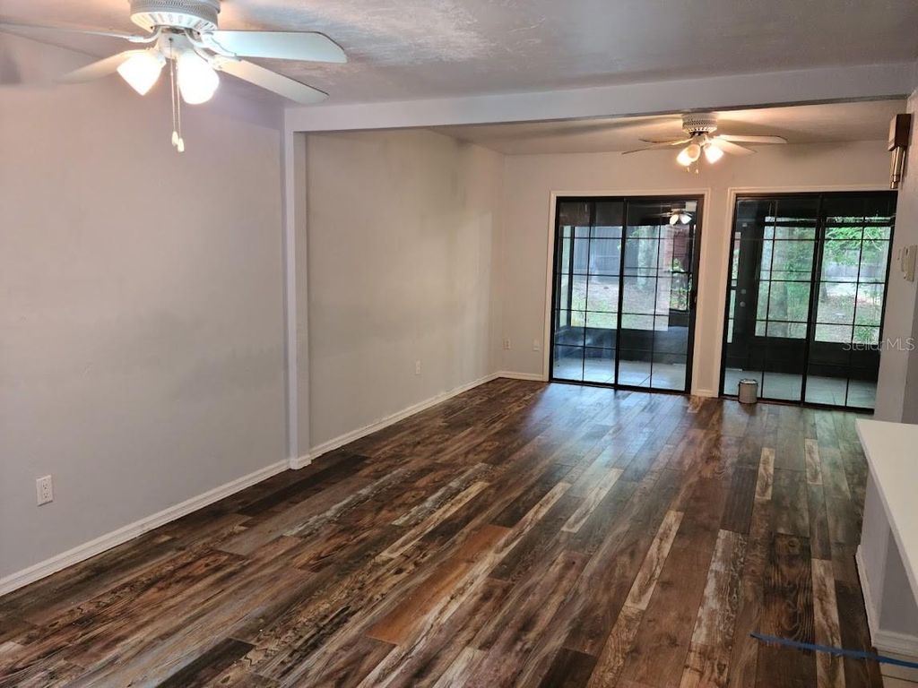 Photo of 843 SW 56th Terrace, Gainesville, FL 32607 (MLS # GC537281)