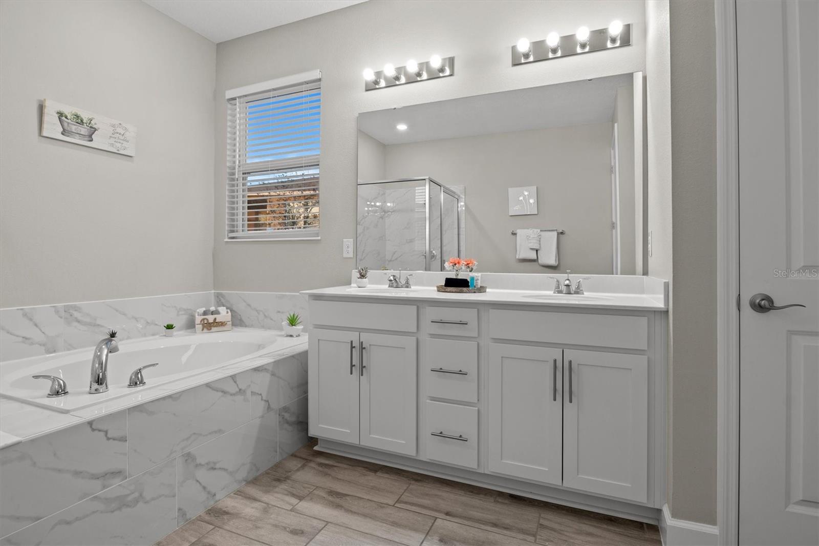 VISTA DEL LAGO PH II - Residential Lease