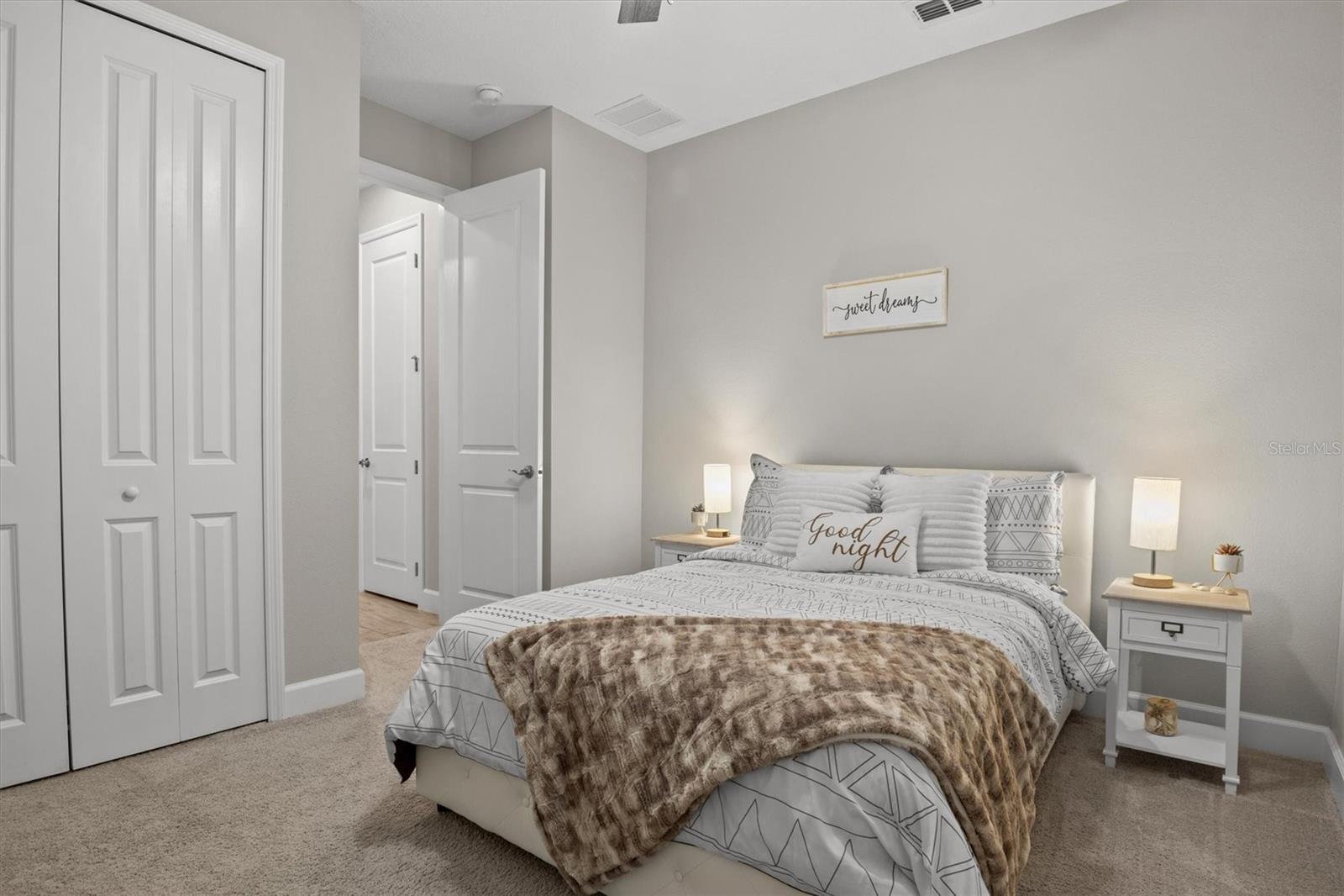 VISTA DEL LAGO PH II - Residential Lease