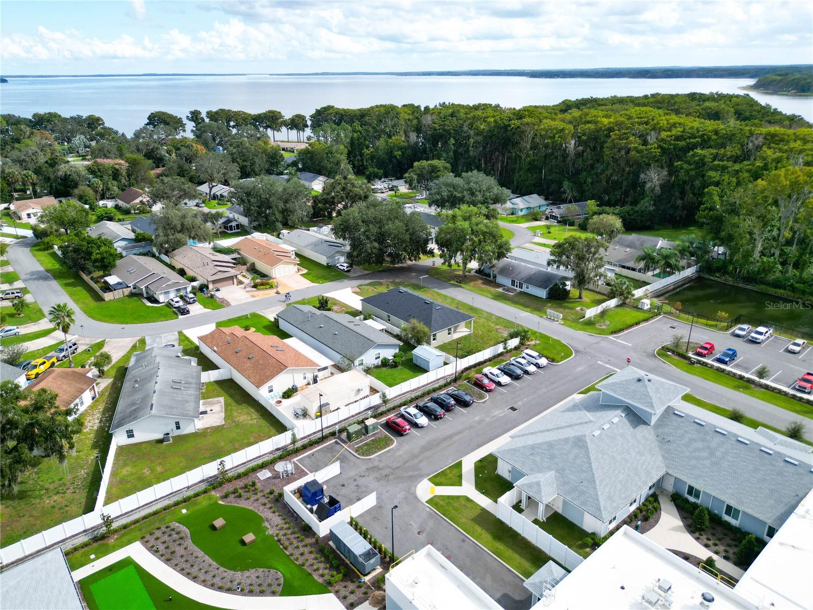 THE MEADOWS OF LEESBURG - Residential