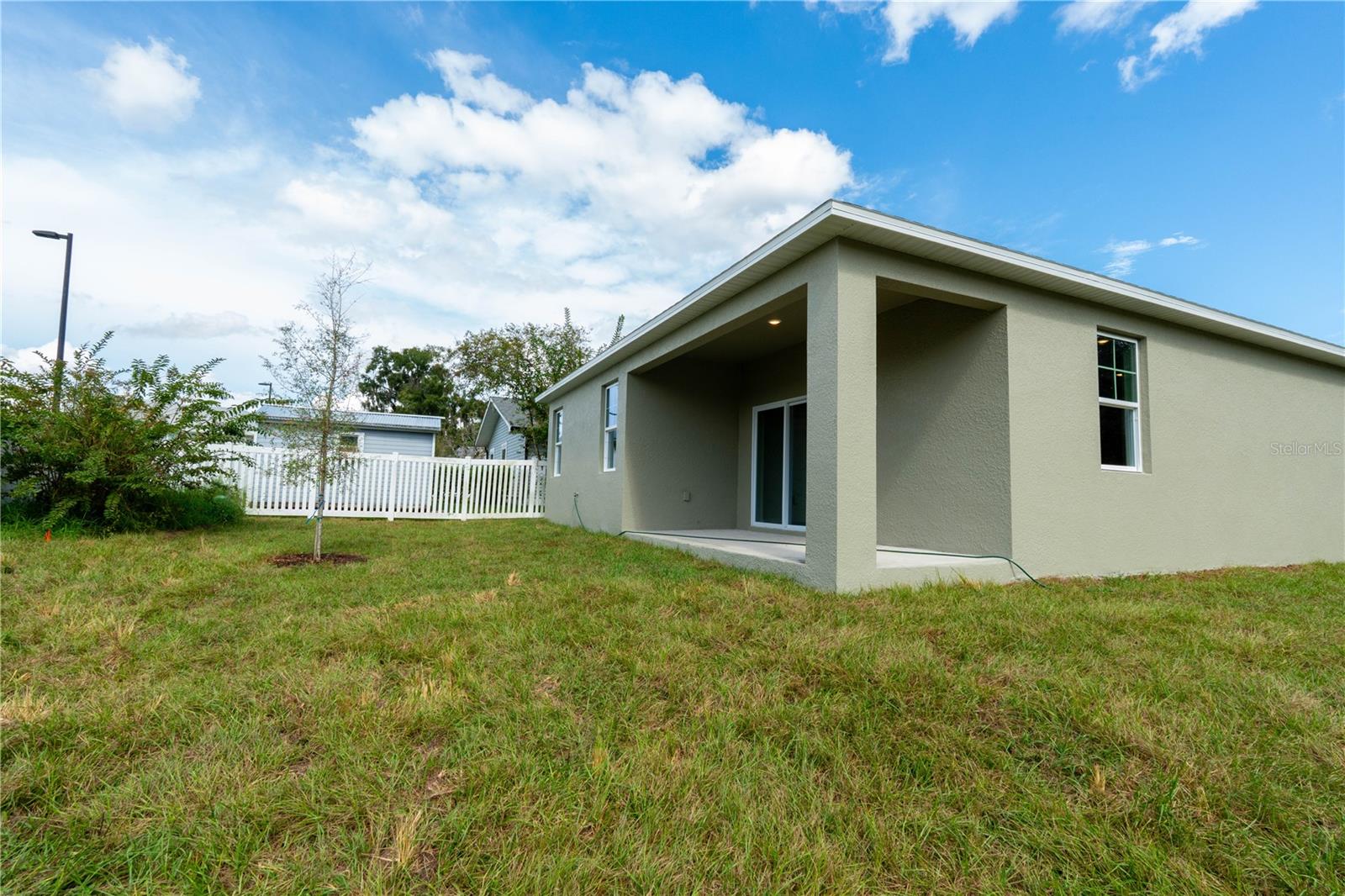 THE MEADOWS OF LEESBURG - Residential