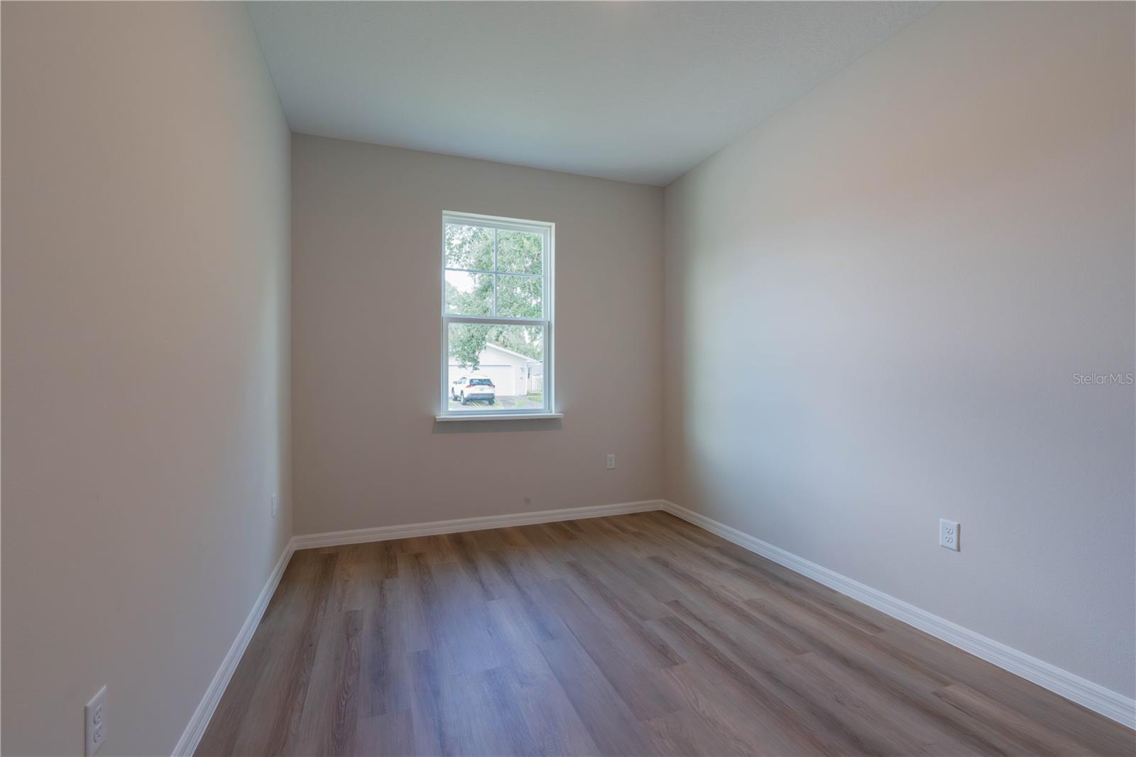 THE MEADOWS OF LEESBURG - Residential