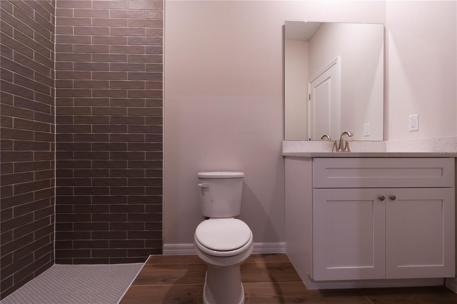 THE MEADOWS OF LEESBURG - Residential