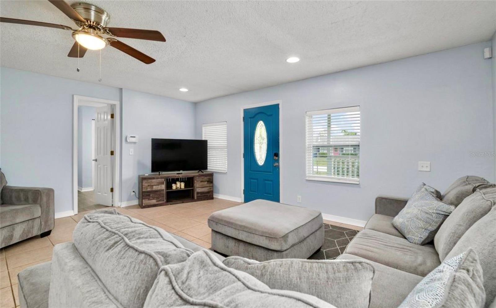 COTTAGE IN THE PINES - Residential