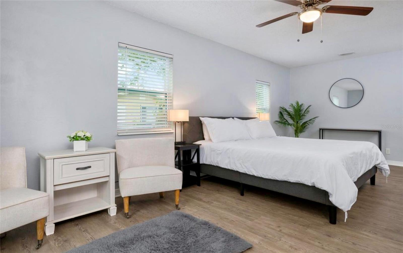 COTTAGE IN THE PINES - Residential