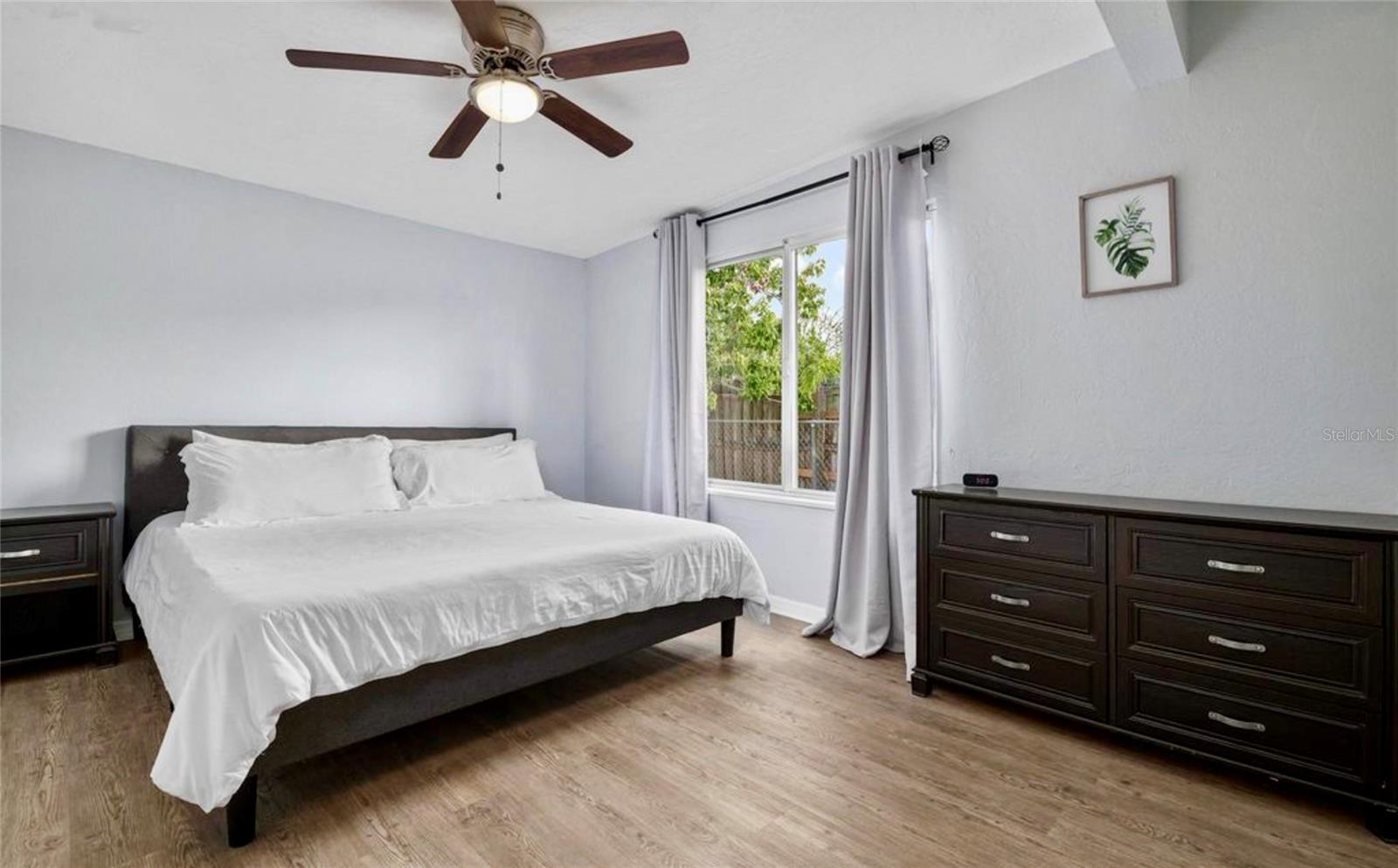 COTTAGE IN THE PINES - Residential